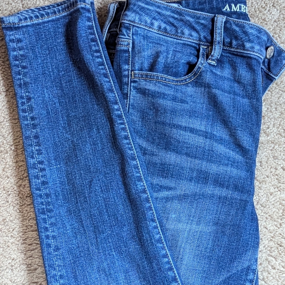 American Eagle Jeans- Size 6R, Super Hi Rise Jeggings